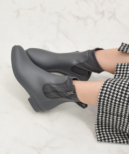 Bridget Birkin（ブリジットバーキン）の「【Bridget Birkin】サイドジップレインブーツ(524111)（レインシューズ・レディース・ダークベージュ/ブラック/グレー・L/S/M）」の15枚目の写真