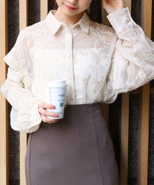one after another NICE CLAUP(ワンアフターアナザーナイスクラップ)の「シアー刺しゅうシャツ(シャツ/ブラウス・レディース・アイボリー/オフホワイト/ミント・FREE)」の22枚目の写真