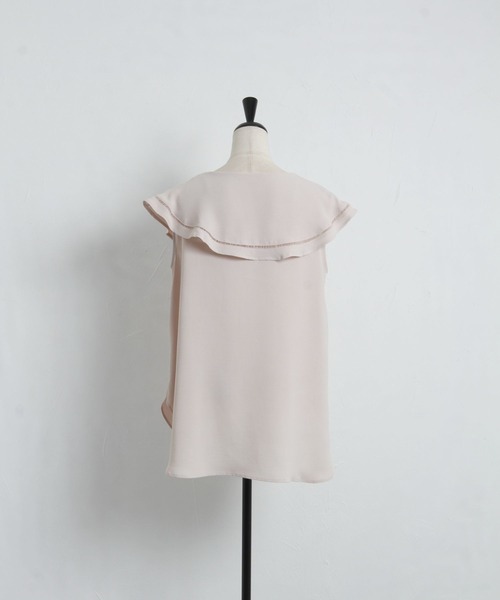 tocco closet(トッコ クローゼット)の「ハシゴレース切り替えビックカラーブラウス(シャツ/ブラウス・レディース・オフホワイト/ブラック/ベージュ・M)」の13枚目の写真