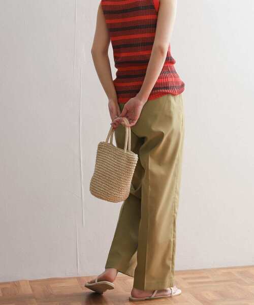 URBAN RESEARCH DOORS（アーバンリサーチドアーズ）の「ストレートイージーパンツ（その他パンツ・レディース・カーキ/ブラック/ベージュ・MEDIUM）」の13枚目の写真