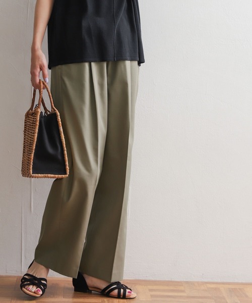 URBAN RESEARCH DOORS（アーバンリサーチドアーズ）の「ストレートイージーパンツ（その他パンツ・レディース・カーキ/ブラック/ベージュ・MEDIUM）」の4枚目の写真