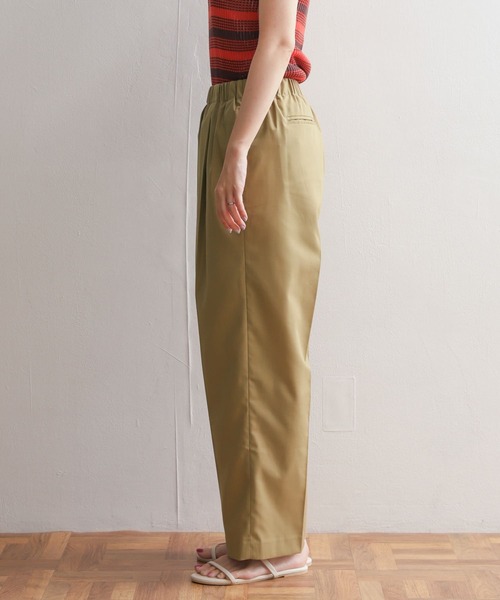 URBAN RESEARCH DOORS（アーバンリサーチドアーズ）の「ストレートイージーパンツ（その他パンツ・レディース・カーキ/ブラック/ベージュ・MEDIUM）」の18枚目の写真