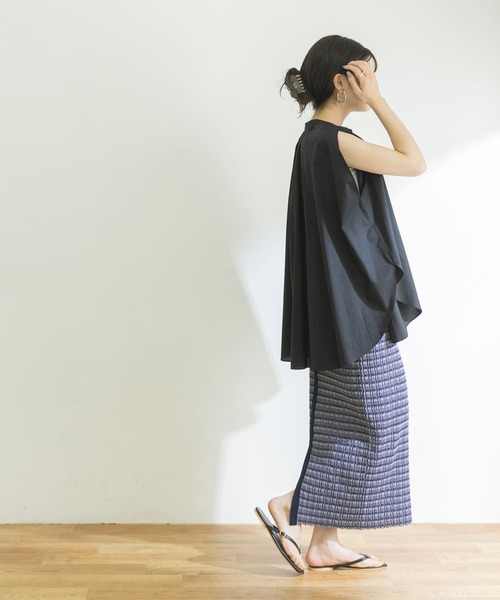 URBAN RESEARCH(アーバンリサーチ)の「ジオメトリックニットスカート(スカート・レディース・ブラック系その他/ブルー系その他・FREE)」の15枚目の写真