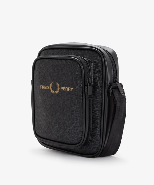 FRED PERRY◆メンズ スコッチグレイン PU サイドバッグ FRED PERRY◇メンズ スコッチグレイン PU サイドバッグ (FRED
