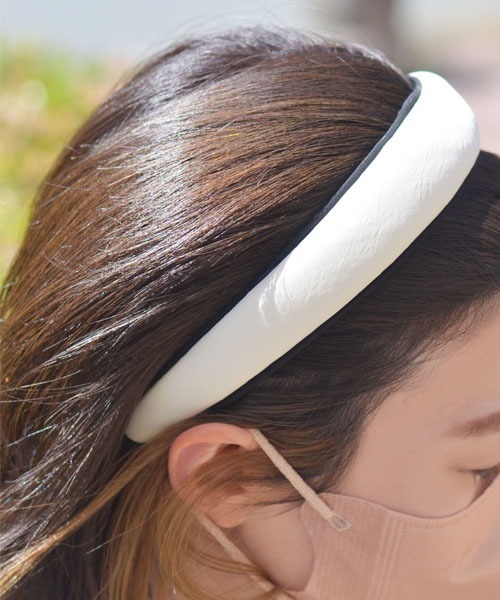 Fun & Daily（ファンアンドデイリー）の「F&D : ツートンカチューシャ（カチューシャ・レディース・ホワイト/ブラック/ブルー/ピンク・FREE）」の8枚目の写真