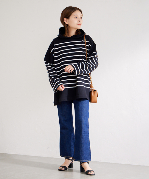 JOURNAL STANDARD（ジャーナルスタンダード）の「ウラケボーダーフードプルオーバー（パーカー・レディース・ブラック/ホワイト系その他・FREE）」の7枚目の写真