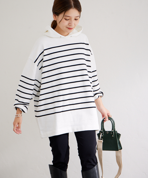 JOURNAL STANDARD（ジャーナルスタンダード）の「ウラケボーダーフードプルオーバー（パーカー・レディース・ブラック/ホワイト系その他・FREE）」の14枚目の写真