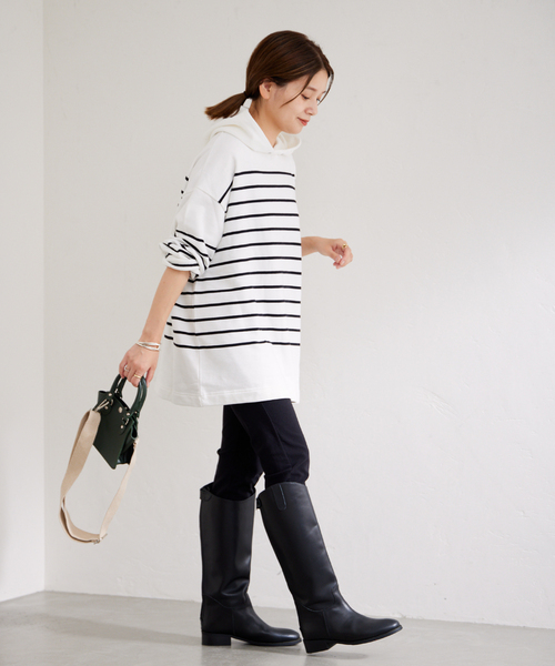 JOURNAL STANDARD（ジャーナルスタンダード）の「ウラケボーダーフードプルオーバー（パーカー・レディース・ブラック/ホワイト系その他・FREE）」の16枚目の写真