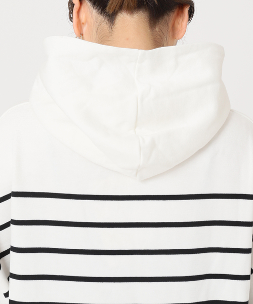 JOURNAL STANDARD（ジャーナルスタンダード）の「ウラケボーダーフードプルオーバー（パーカー・レディース・ブラック/ホワイト系その他・FREE）」の22枚目の写真