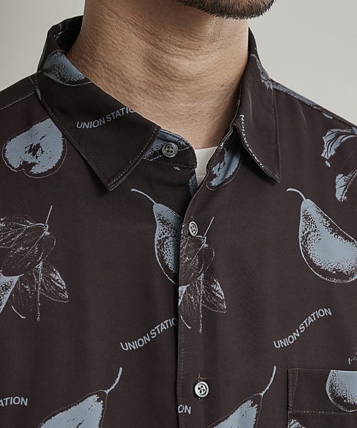 UNION STATION（ユニオンステーション）の「総柄プリントレギュラーカラーシャツ/オリジナルグラフィック（シャツ/ブラウス・メンズ・ネイビー/ブラウン・LL/M/L）」の11枚目の写真