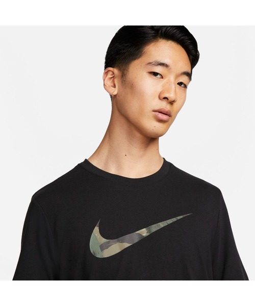 NIKE（ナイキ）の「ナイキ NIKE ナイキ DF カモ グラフィック S/S Tシャツ（Tシャツ/カットソー・メンズ・ブラック/ダークグレー/サンドグレー・S/3L/L/M/LL）」の8枚目の写真