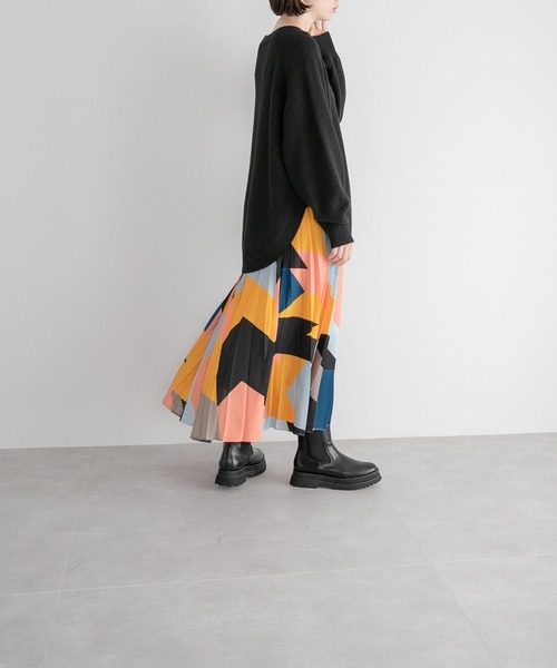 yuw（ユウ）の「プリントプリーツスカート　164291（スカート・レディース・ブラック系その他/ブラウン系その他/ブルー系その他/パープル系その他・FREE）」の12枚目の写真