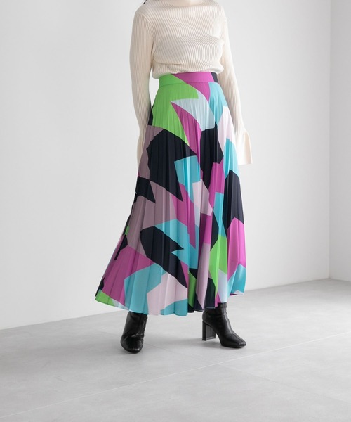 yuw（ユウ）の「プリントプリーツスカート　164291（スカート・レディース・ブラック系その他/ブラウン系その他/ブルー系その他/パープル系その他・FREE）」の16枚目の写真