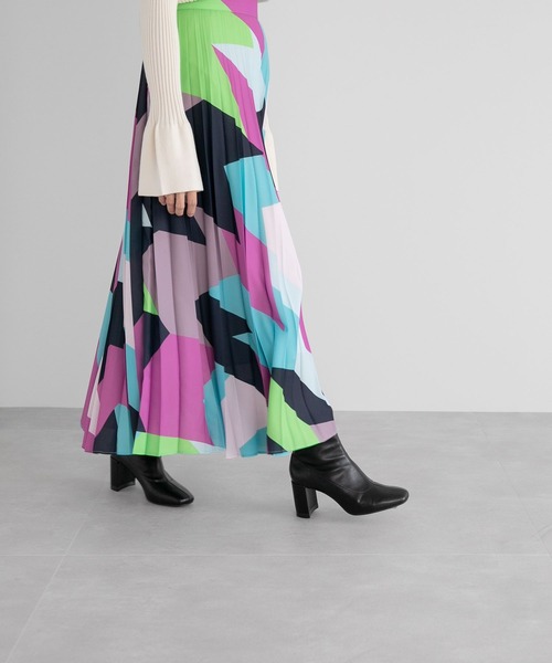 yuw（ユウ）の「プリントプリーツスカート　164291（スカート・レディース・ブラック系その他/ブラウン系その他/ブルー系その他/パープル系その他・FREE）」の17枚目の写真