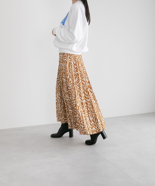 yuw（ユウ）の「プリントプリーツスカート　164291（スカート・レディース・ブラック系その他/ブラウン系その他/ブルー系その他/パープル系その他・FREE）」の9枚目の写真