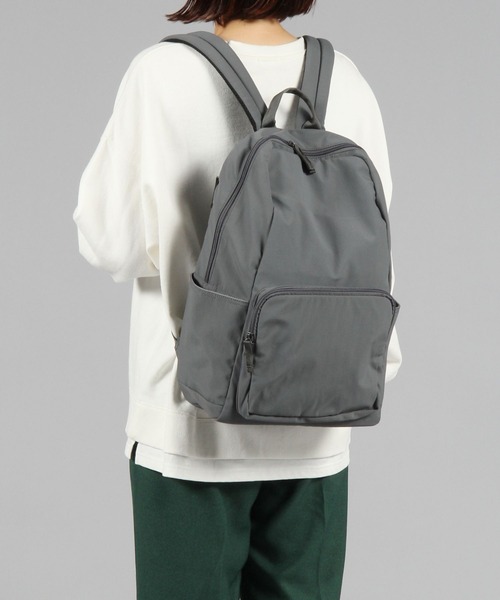 studio CLIP(スタディオクリップ)の「10ポケット撥水リュック(バックパック/リュック・レディース・ブラック/ベージュ/グレー/チャコール・FREE)」の5枚目の写真