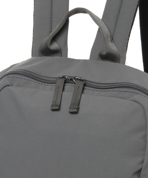 studio CLIP(スタディオクリップ)の「10ポケット撥水リュック(バックパック/リュック・レディース・ブラック/ベージュ/グレー/チャコール・FREE)」の20枚目の写真