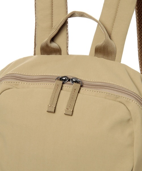 studio CLIP(スタディオクリップ)の「10ポケット撥水リュック(バックパック/リュック・レディース・ブラック/ベージュ/グレー/チャコール・FREE)」の21枚目の写真