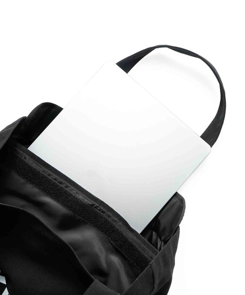 MILKFED.(ミルクフェド)の「STENCIL PC TOTE(トートバッグ・レディース・ベージュ/ホワイト/ブラック・ONE SIZE)」の13枚目の写真