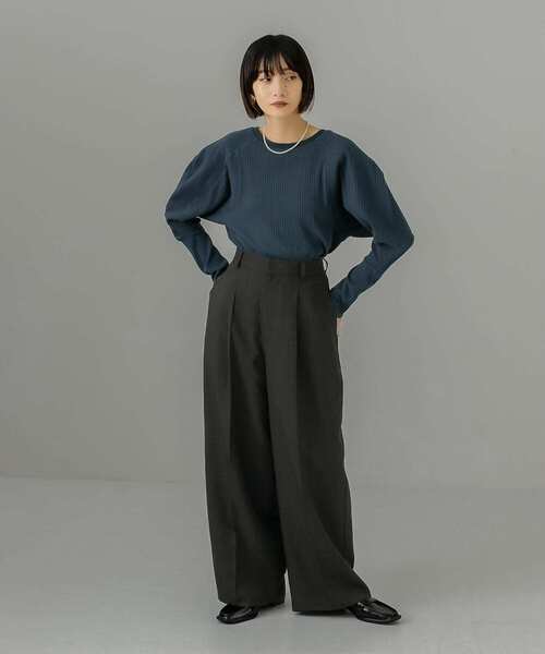 KBF（ケイビーエフ）の「タックWIDEストレートパンツ（その他パンツ・レディース・チャコールグレー/ブラウン系その他・ONE）」の20枚目の写真