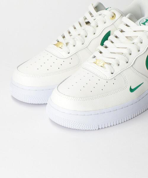 NIKE（ナイキ）の「【WEB限定】＜NIKE＞AIR FORCE 1 '07 LV8 40周年 スニーカー（スニーカー・メンズ・ホワイト/オフホワイト・27cm/27.5cm/26.5cm/28cm/26cm）」の7枚目の写真