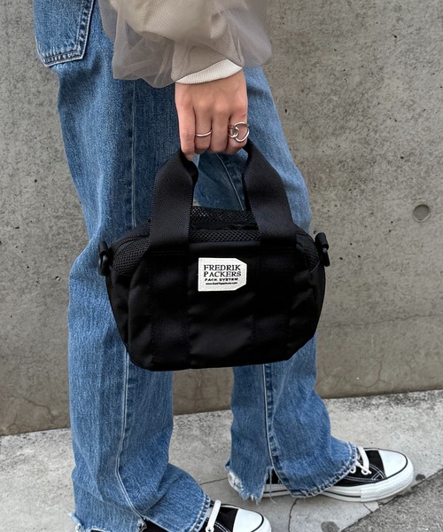 FREDRIK PACKERS(フレドリックパッカーズ)の「【FREDRIK PACKERS】420D OVAL PACK オーバルパック ショルダーバッグ フレドリックパッカーズ/ミニショルダー/手提げ/ショルダーバッグ/撥水(ショルダーバッグ・レディース・ブラック/シルバー/ホワイト/オリーブ/ベージュ/ブルー・FREE)」の16枚目の写真