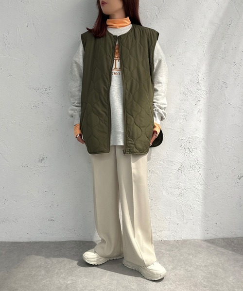 apres jour mignon（アプレジュールミニョン）の「ハイネックインナー【ZOZOTOWN限定アイテム】（Tシャツ/カットソー・レディース・パープル/マスタード/オレンジ/その他/グリーン/アイボリー/ブラック/オフホワイト/ベージュ系その他/ピンク/ブルー・フリー/X-LARGE）」の14枚目の写真