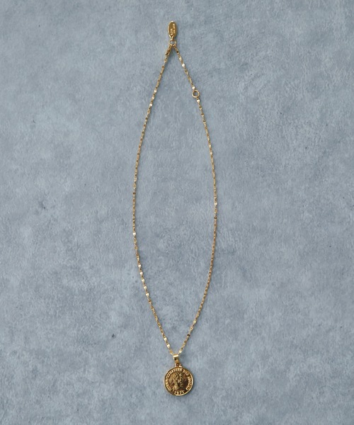 RIVE DROITE（リヴドロワ）の「カジュアルスタイルにも合うコインモチーフ/コインショートネックレス1（ネックレス・レディース・ゴールド・FREE）」の8枚目の写真