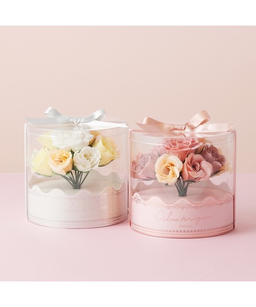 Francfranc（フランフラン）の「カドミニョン バスペタル ブーケ  ピンク（入浴剤）ギフト 女性 贈り物 プレゼント お返し 送別 （入浴剤・バスケア・レディース・ピンク・FREE）」の2枚目の写真