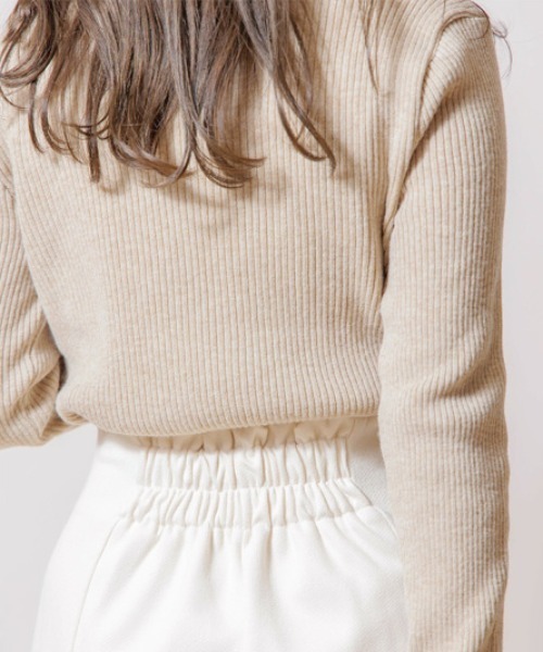 flower（フラワー）の「クラシックタートルニット（ニット/セーター・レディース・ベージュ/アイボリー・FREE）」の8枚目の写真