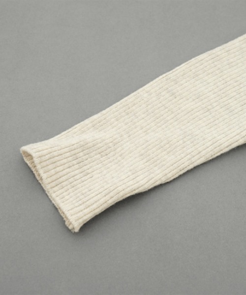 flower（フラワー）の「クラシックタートルニット（ニット/セーター・レディース・ベージュ/アイボリー・FREE）」の16枚目の写真