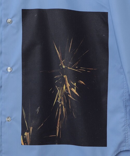 BEAMS LIGHTS（ビームスライツ）の「BEAMS LIGHTS / フォトプリント バンドカラー 長袖シャツ（シャツ/ブラウス・メンズ・ホワイト/サックスブルー・S/M/L）」の6枚目の写真