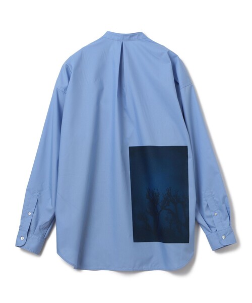 BEAMS LIGHTS（ビームスライツ）の「BEAMS LIGHTS / フォトプリント バンドカラー 長袖シャツ（シャツ/ブラウス・メンズ・ホワイト/サックスブルー・S/M/L）」の3枚目の写真