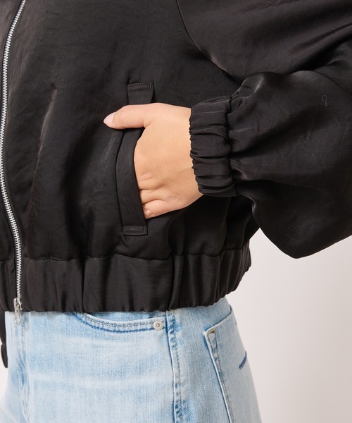 RIVE DROITE（リヴドロワ）の「MONN.:.(モン)/コンパクトブルゾン（ブルゾン・レディース・ブラック/ネイビー・FREE）」の18枚目の写真