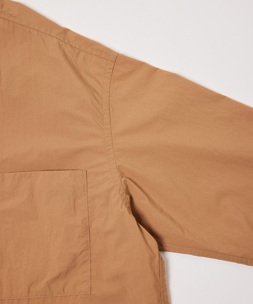 ADAM ET ROPE'(アダムエロペ)の「【小松マテーレ】ナイロン タスラン オーバー シャツ ブルゾン(MA-1・メンズ・スミクロ/ベージュ系その他/ターコイズブルー・L/M)」の12枚目の写真