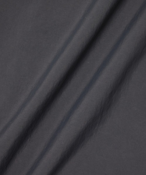 ADAM ET ROPE'(アダムエロペ)の「【小松マテーレ】ナイロン タスラン オーバー シャツ ブルゾン(MA-1・メンズ・スミクロ/ベージュ系その他/ターコイズブルー・L/M)」の5枚目の写真