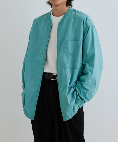 ADAM ET ROPE'(アダムエロペ)の「【小松マテーレ】ナイロン タスラン オーバー シャツ ブルゾン(MA-1・メンズ・スミクロ/ベージュ系その他/ターコイズブルー・L/M)」の19枚目の写真