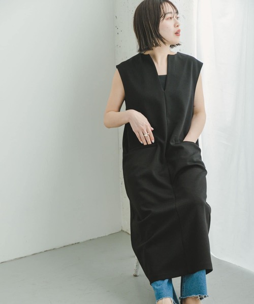 ITEMS URBANRESEARCH(アイテムズ アーバンリサーチ)の「キーネックジャンパースカート(ジャンパースカート・レディース・グレー系その他/ブラック・FREE)」の16枚目の写真