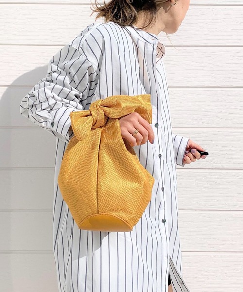 Casselini（キャセリーニ）の「メッシュラップバッグ（ショルダーバッグ・レディース・マスタード/ブラック・ONE SIZE）」の2枚目の写真