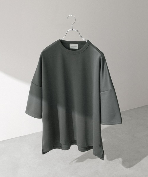 EMMA CLOTHES（エマクローズ）の「スムースダンボール オーバーサイズ サイドスリット ドルマンS/Sカットソー EMMA CLOTHES（Tシャツ/カットソー・メンズ・グリーン/ブルー/アッシュブラウン/イエロー/ブラック/ホワイト/グレイッシュブルー/ダークグレー/レッド/レッド系・M/L）」の17枚目の写真