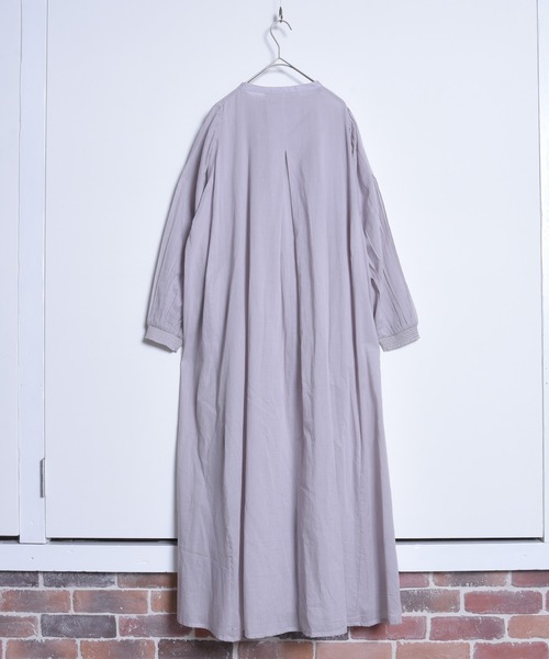 folka（フォルカ）の「1- ボリューム袖  ロング シャツワンピース コットン 長袖【folka】（ワンピース・レディース・ライトグレー/ブラック・FREE）」の3枚目の写真
