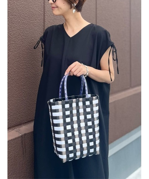 HONEYSUCKLE ROSE（ハニーサックルローズ）の「【HONEYSUCKLE ROSE】メルカドバッグ（かごバッグ・レディース・グリーン/ブラック・ONE SIZE）」の2枚目の写真