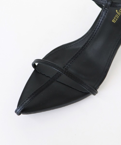 BLUEEAST（ブルーイースト）の「ポインテッドTストラップサンダル（サンダル・レディース・ホワイト/ブラック・MEDIUM/LARGE）」の16枚目の写真