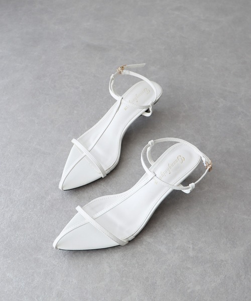BLUEEAST（ブルーイースト）の「ポインテッドTストラップサンダル（サンダル・レディース・ホワイト/ブラック・MEDIUM/LARGE）」の7枚目の写真