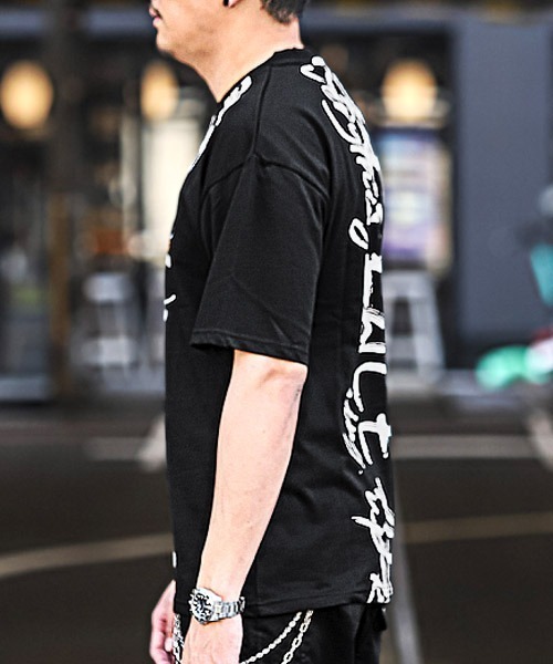 LUXSTYLE(ラグスタイル)の「落書きロゴプリント半袖Tシャツ(Tシャツ/カットソー・メンズ・ホワイト/ブラック・XL/L/M)」の4枚目の写真
