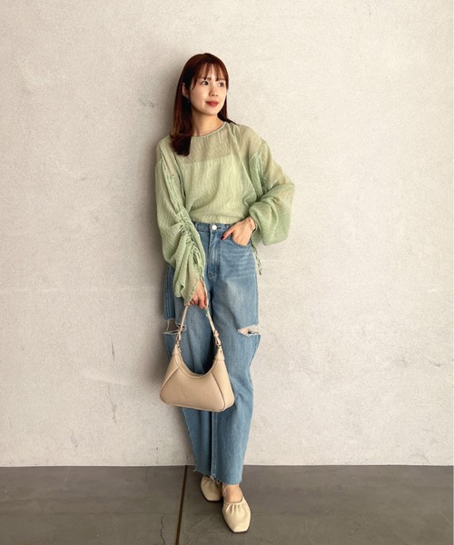 Olu.(オルドット)の「シアープリーツ袖ブラウス(シャツ/ブラウス・レディース・ブラック/ホワイト/グリーン/パープル・FREE)」の14枚目の写真