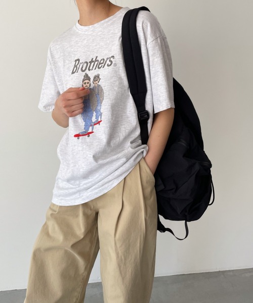 CANAL JEAN（キャナルジーン）の「El mar(エルマール) "Brothers"半袖Tシャツ（Tシャツ/カットソー・レディース・ライトグレー・ONE SIZE）」の3枚目の写真