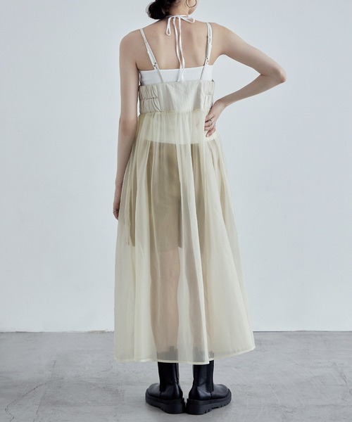 etoll.(エトル)の「オーガンジーキャミワンピース(ワンピース・レディース・ブラック/アイボリー・M)」の20枚目の写真