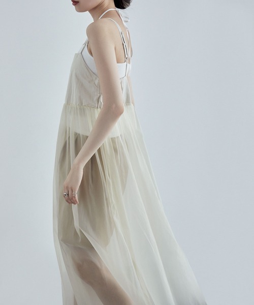 etoll.(エトル)の「オーガンジーキャミワンピース(ワンピース・レディース・ブラック/アイボリー・M)」の5枚目の写真