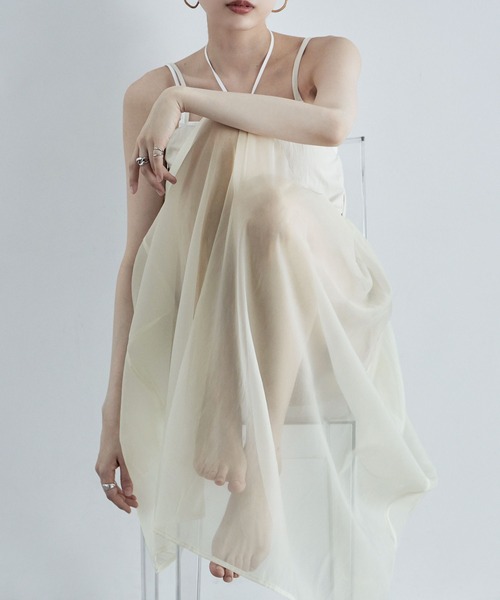 etoll.(エトル)の「オーガンジーキャミワンピース(ワンピース・レディース・ブラック/アイボリー・M)」の14枚目の写真